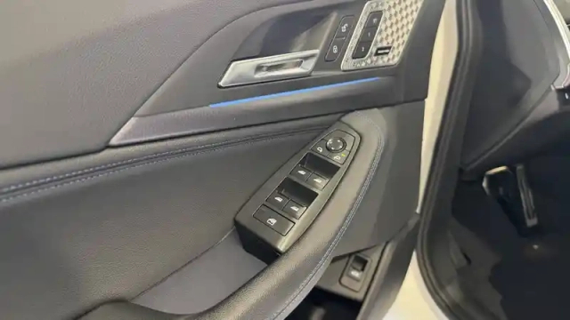 Bmw Serie 2 active tourer 218i 136 ch dkg7 — photo 22