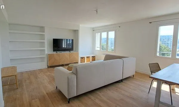 Appartement meublé de standing - Face au port - Centre-ville - 4e étage avec ascenseur