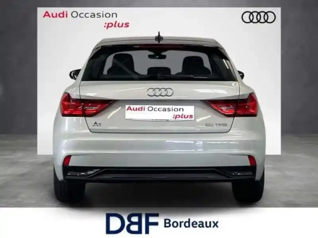 Audi A1 25 tfsi 95 ch s tronic 7 advanced — photo 14