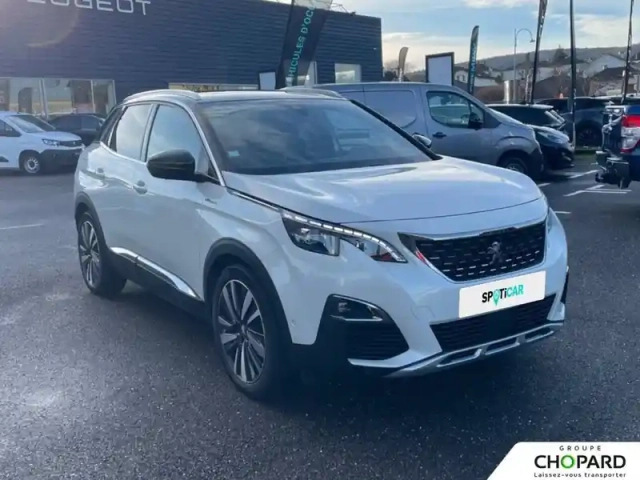 Peugeot 3008 hybrid4 300 e-eat8 — photo 24