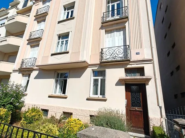 METZ NOUVELLE VILLE / SAINTE THERESE - T4 97 m² - Jardin privatif - Balcon
