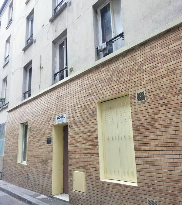 Photo 1