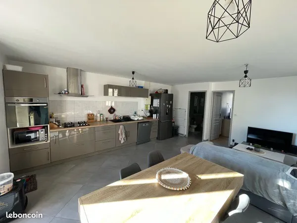 Appartement avec grande terrasse