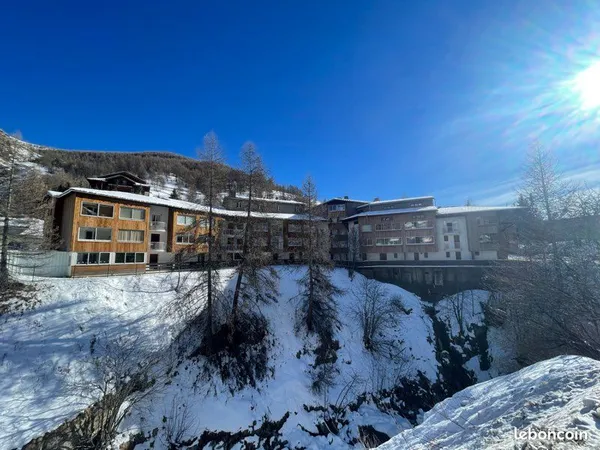 2 studios avec terrasse sur le même palier