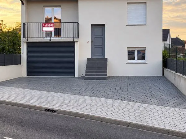 à vendre - maison individuelle f4 - à proximité immédiate du centre commercial b'est