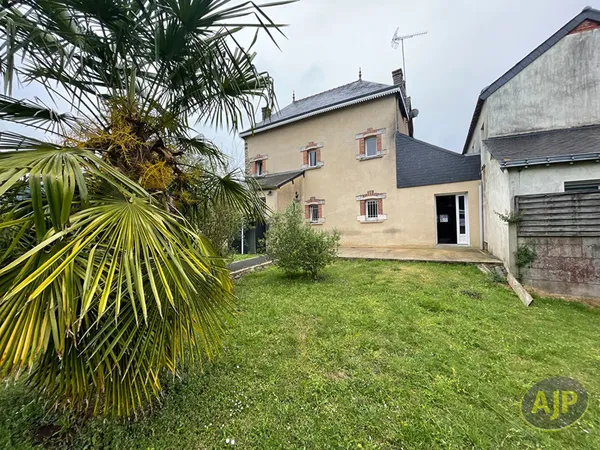 Maison Riaille 6 pièce(s) 150 m2