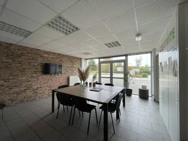 Bureaux 147 m²