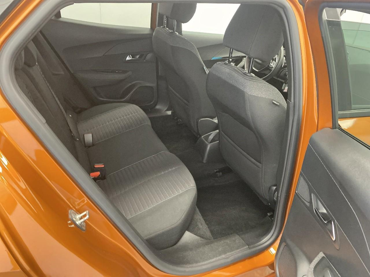 Peugeot 2008 puretech 130 s&s eat8 style — photo 23