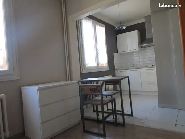 Studio 1 pièce 20 m²