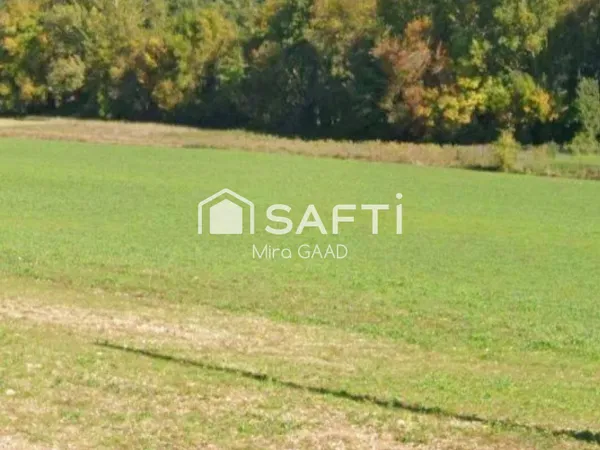 Terrain constructible de 739m2 viabilisé et tout à l'égout