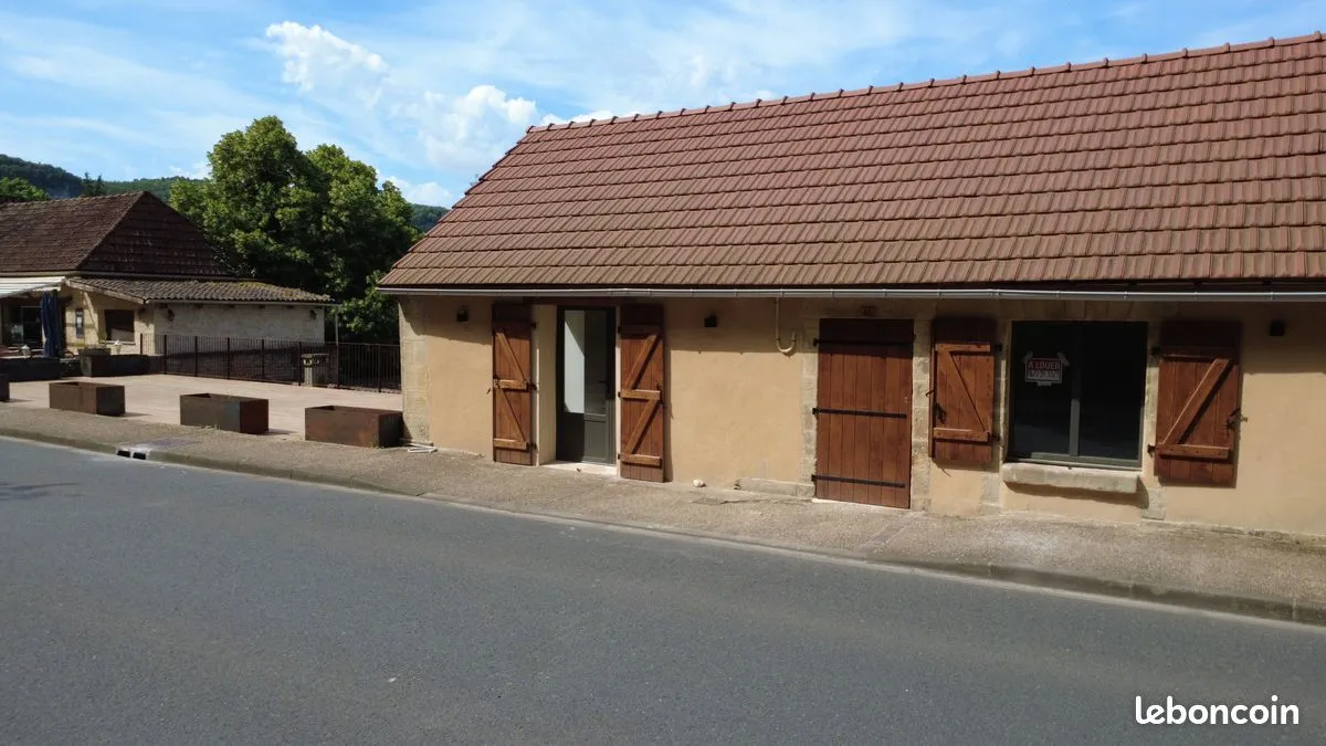 Photo 1