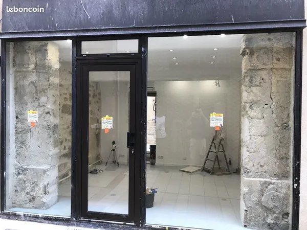 Local commercial Avignon centre
