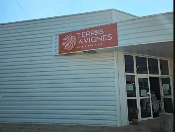 Local commercial 305 m² LA SEGUINIERE