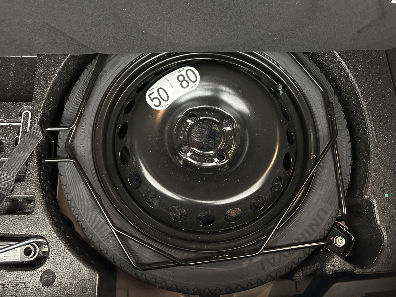 Renault Clio 5 — photo 28