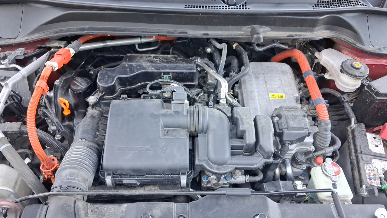 Honda HR-V e:HEV 1.5 i-MMD — photo 15