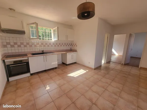 Loue T3 avec terrasse Argeles village