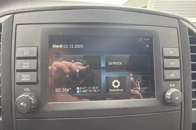 Mercedes Vito fourgon 114 cdi long bva rwd — photo 30