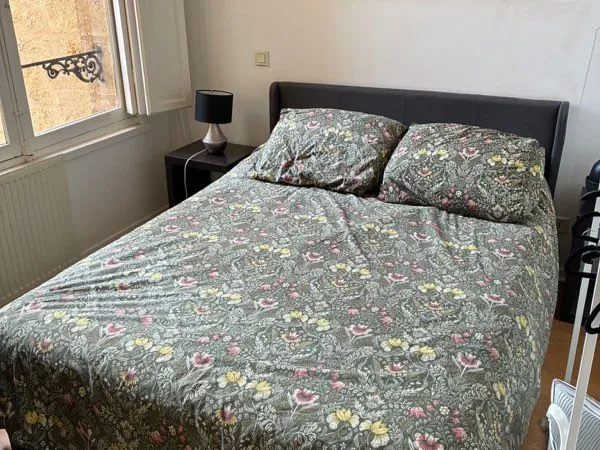 Chambre à louer chez l'habitant 70e la nuit