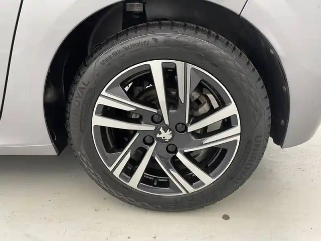 Peugeot 208 puretech 100 s&amp;s eat8 — photo 80