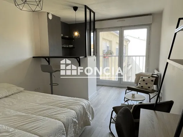 Appartement Location Bordeaux 1p 23m² 605€