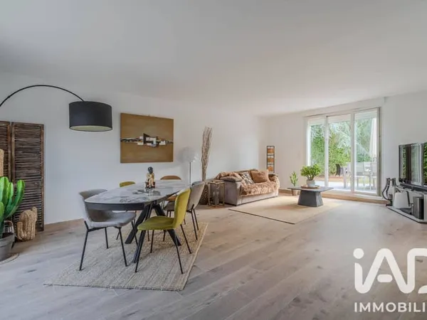 Maison 5 pièces 147 m²