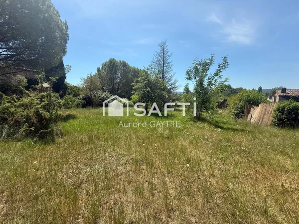 Terrain à vendre à Montauroux de 1850 m2