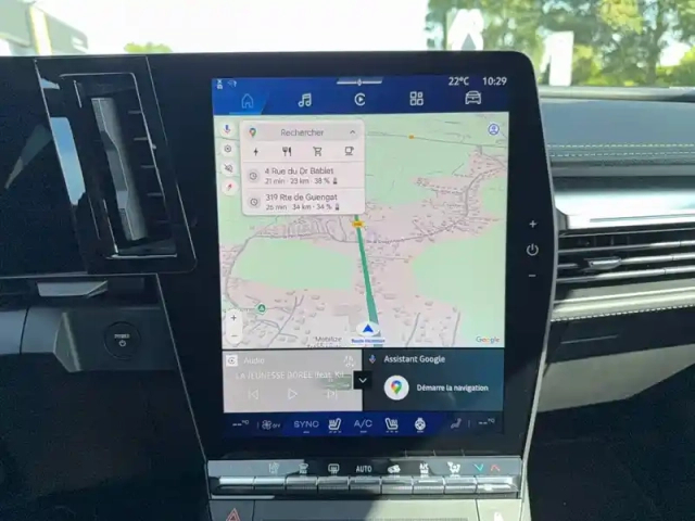 Renault Megane e-tech 220 ch autonomie confort gsr2 — photo 48