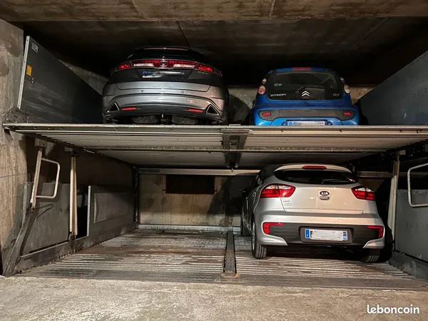 Loue place parking - Lyon vers place Croix-Rousse