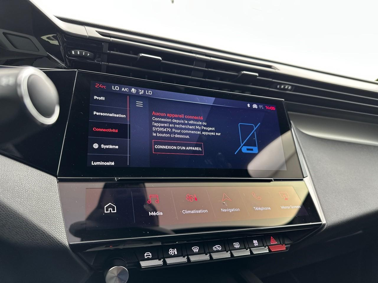Peugeot 408 hybrid 145 e-dcs6 gt — photo 23