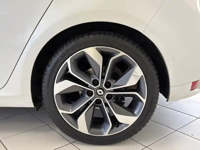 Renault Megane intens clim auto car play gps — photo 12