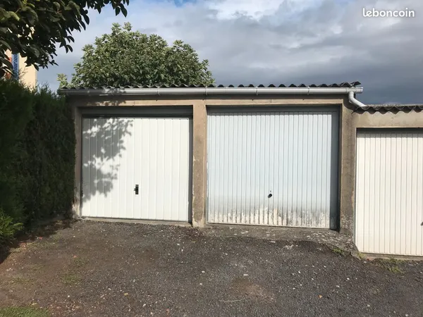 Stationnement Location Clermont-Ferrand  15m² 95€