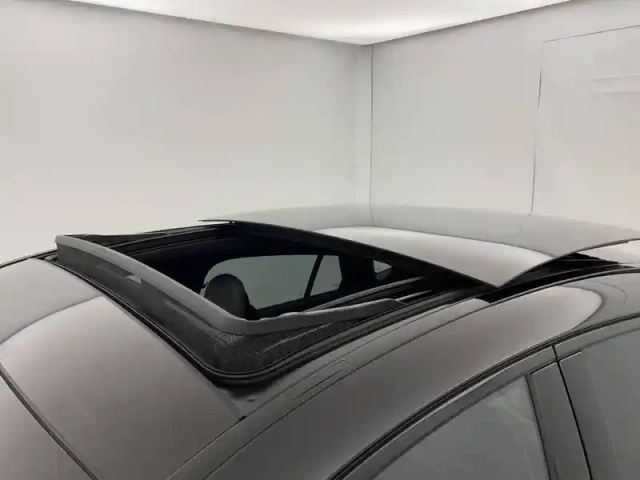 Mercedes Glc coupe 300 e hybrid eq 9g-tronic 4matic — photo 64
