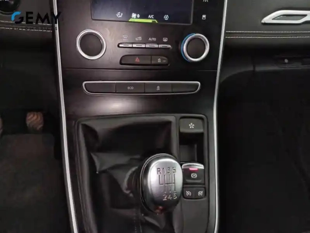Renault Scenic tce 130 energy — photo 44