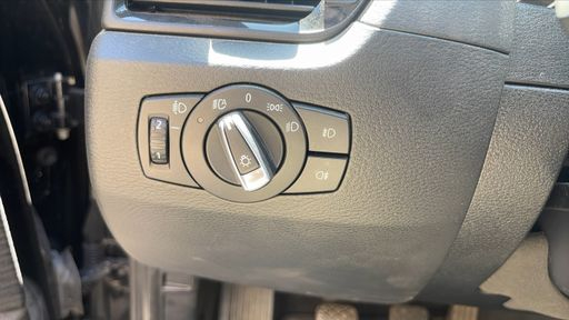 BMW X1 sDrive 18i 150 - Business – 2014 – 119432 km – Essence – Boîte Manuelle — photo 6