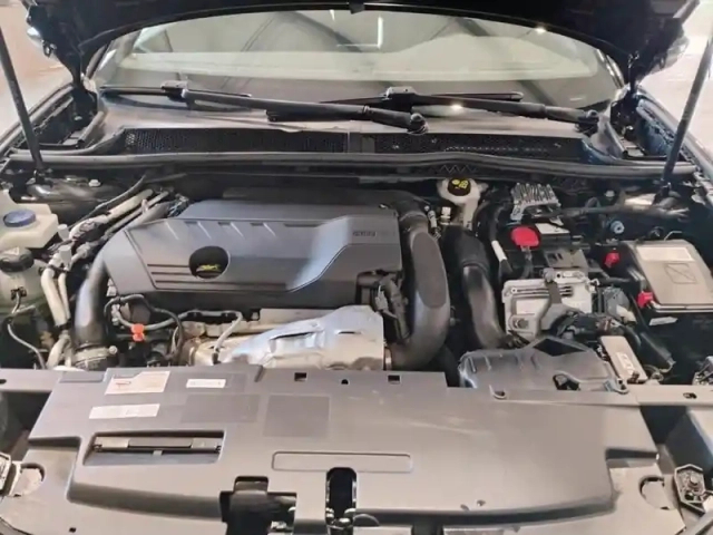 Peugeot 508 hybrid 180 e-eat8 allure — photo 7