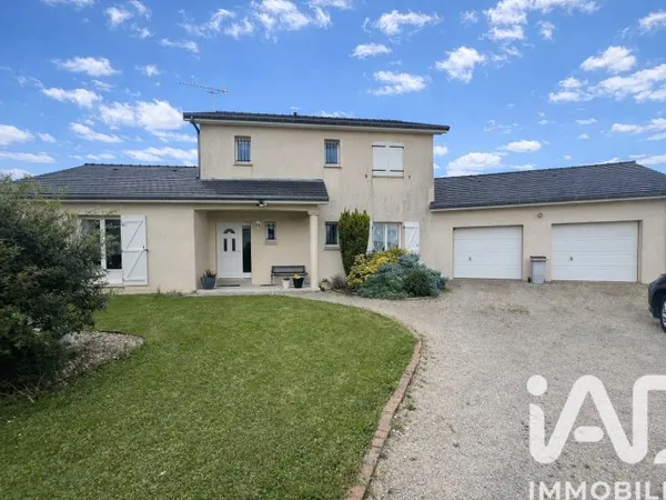 Maison 8 pièces 179 m²