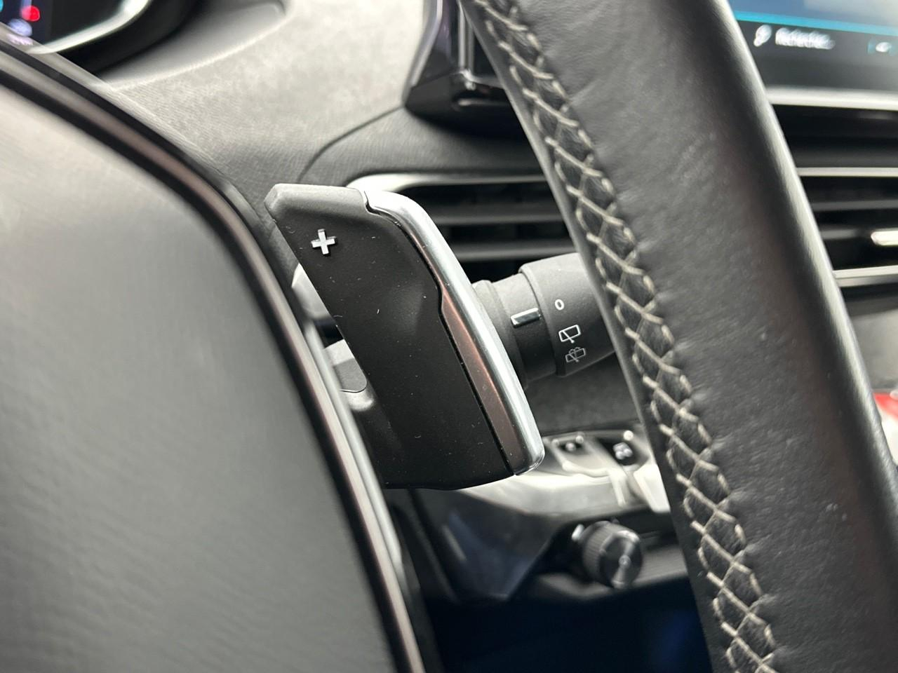 Peugeot 3008 hybrid 225 e-eat8 allure pack — photo 23