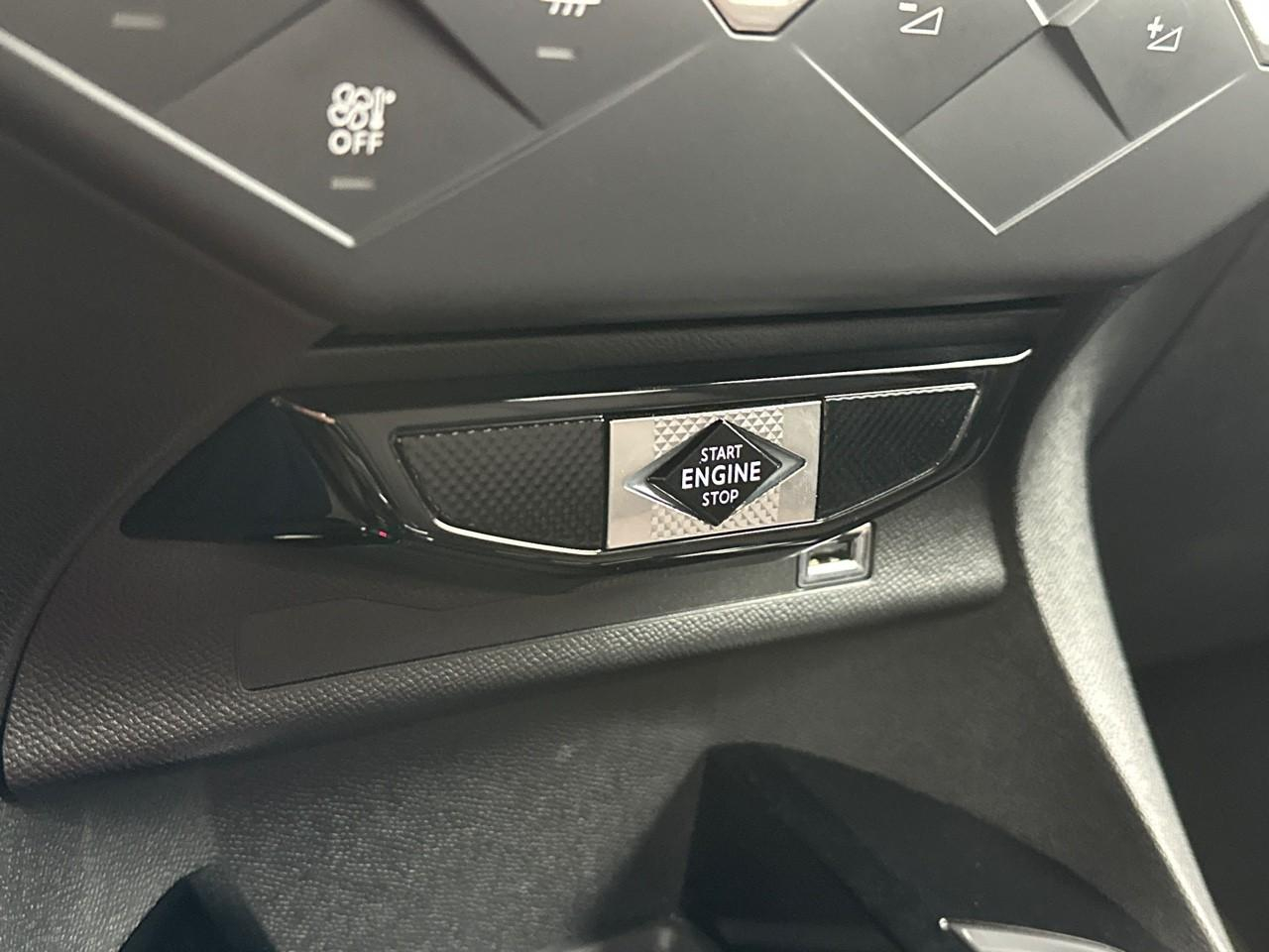 Ds Ds 3 crossback puretech 130 eat8 performance line+ — photo 30