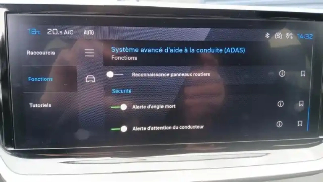 Peugeot 208 hybrid 110 e-dcs6 — photo 29