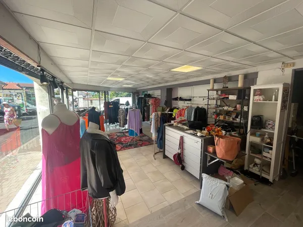 Local commercial climatisé