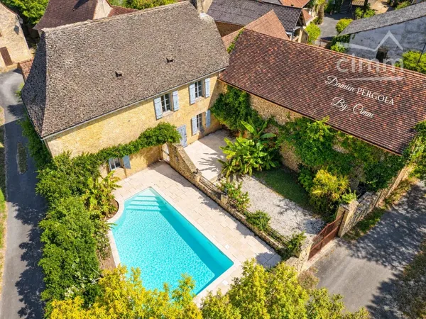 Magnifique maison périgourdine, située à 5 minutes de Montignac-Lascaux