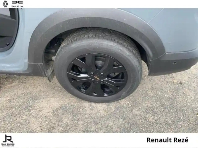 Dacia Jogger 1.0 tce 110ch extreme 7 places -24 — photo 8