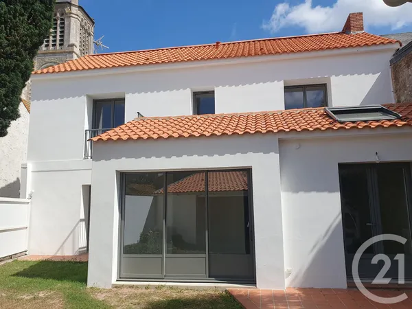 Maison 6 pièces 141 m²