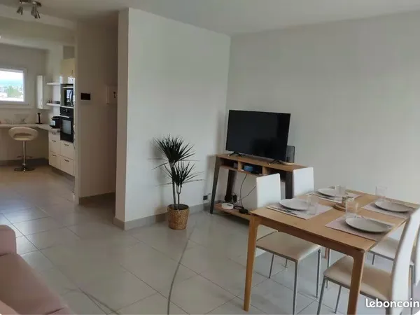 Appartement meublé quartier Parmelan Albigny avec parking privé
