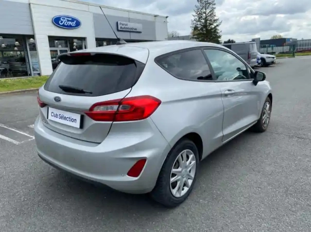 Ford Fiesta affaires 1.5 tdci 85ch s&amp;s trend — photo 2