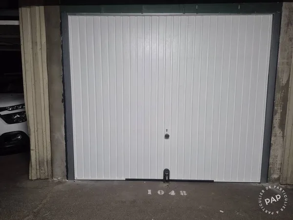 Garage/Parking