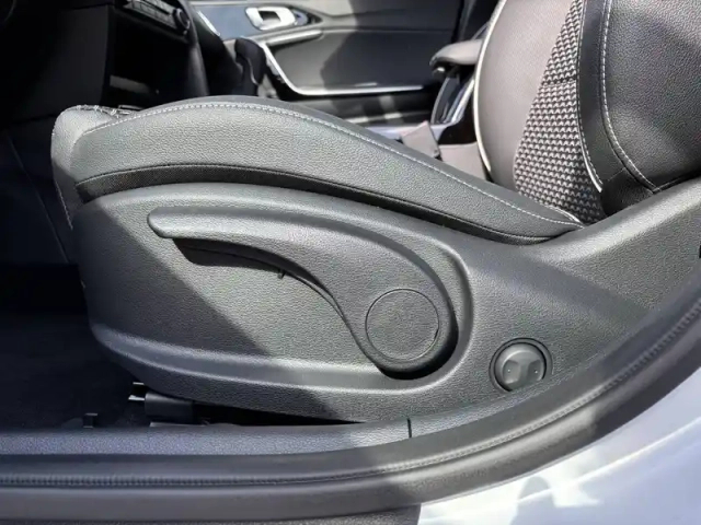Kia Xceed 1.0 t-gdi 100 ch bvm6 — photo 20