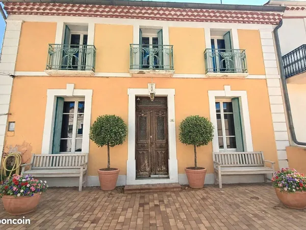 Maison 8 pièces 200 m²