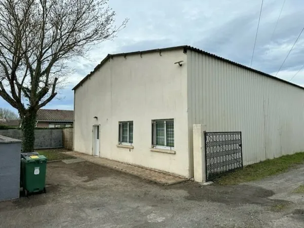 Bureaux 200 m²