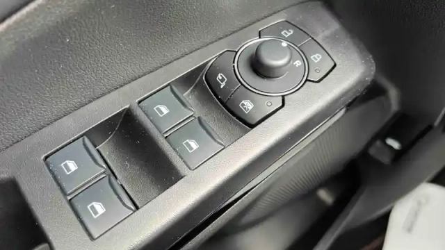 Ford Puma 1.0 ecoboost 125 ch mhev s&amp;s powershift — photo 18